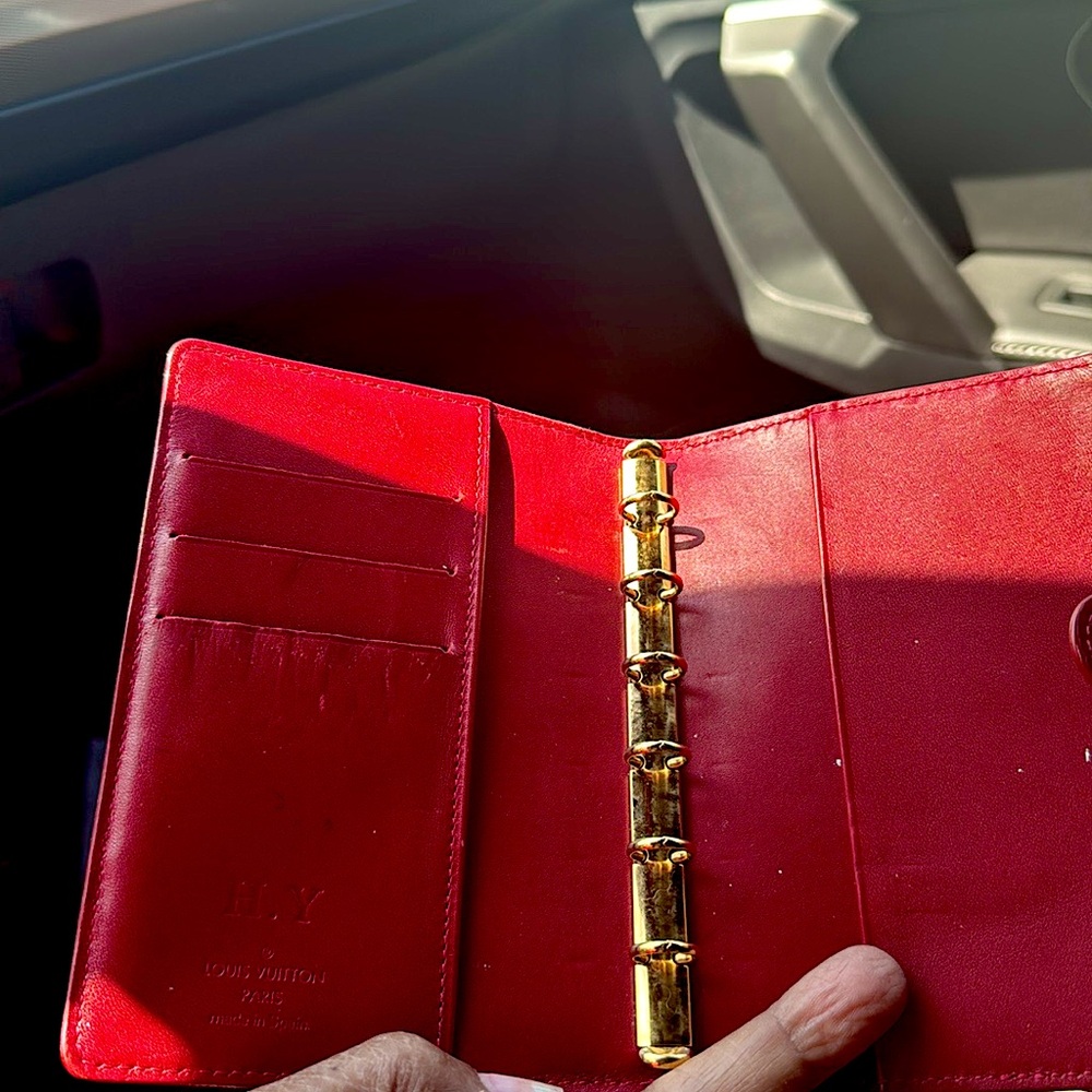 Louis Vuitton Wallet Cover Agenda Red ❤️❤️❤️❤️Monogram Vernis 💛EUC❤️CA400